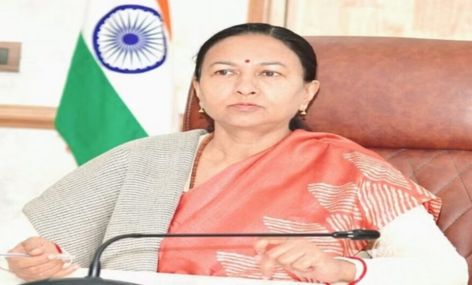 Uttarakhand: Radha Raturi के रूप में मिल सकती है प्रदेश को पहली महिला मुख्य सचिव, CM Dhami ने दिए संकेत