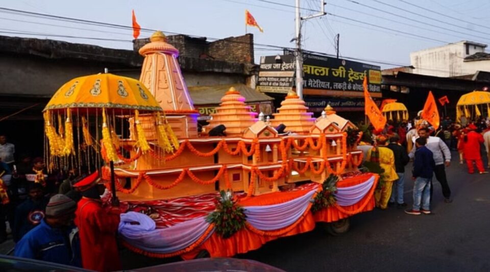 Shri Ram Janmabhoomi Pran Pratishtha: दून में राम भक्ति में डूबी देवभूमि, CM आवास में श्रीराम भजन संध्या और शहर में भव्य शोभायात्रा के साथ बदले गए कई रूट