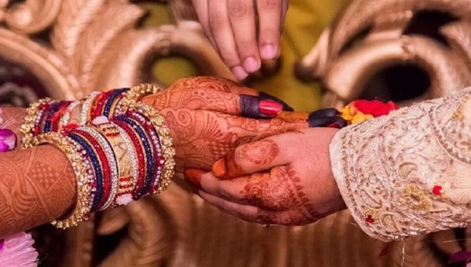 Uniform Civil Code : UCC को मंजूरी के बाद Uttarakhand में बढ़ी विवाह पंजीकरण की रफ्तार, आंकड़ों में 30% उछाल