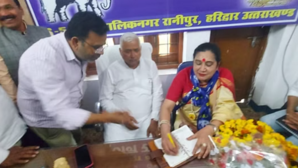 Uttarakhand: चुनाव के समय भावना के राजनीतिक ड्रामे से BSP सुप्रीमो खफा, प्रदेश प्रभारी को हटाया